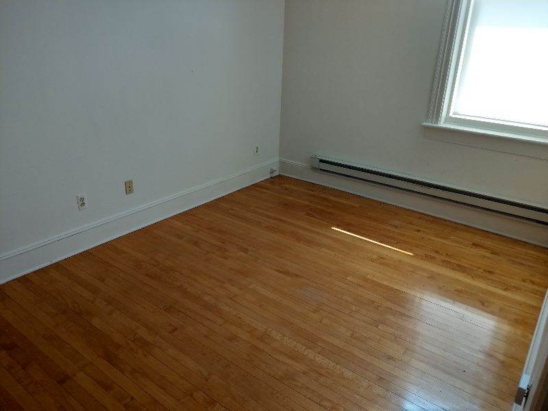 83 Main St - Photo 4 of 9