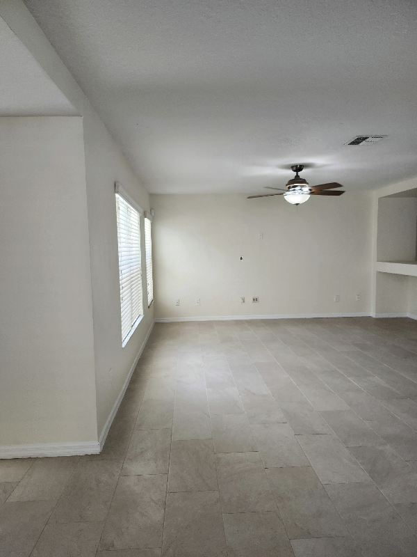 13667 Phoenix Dr - Photo 6 of 20