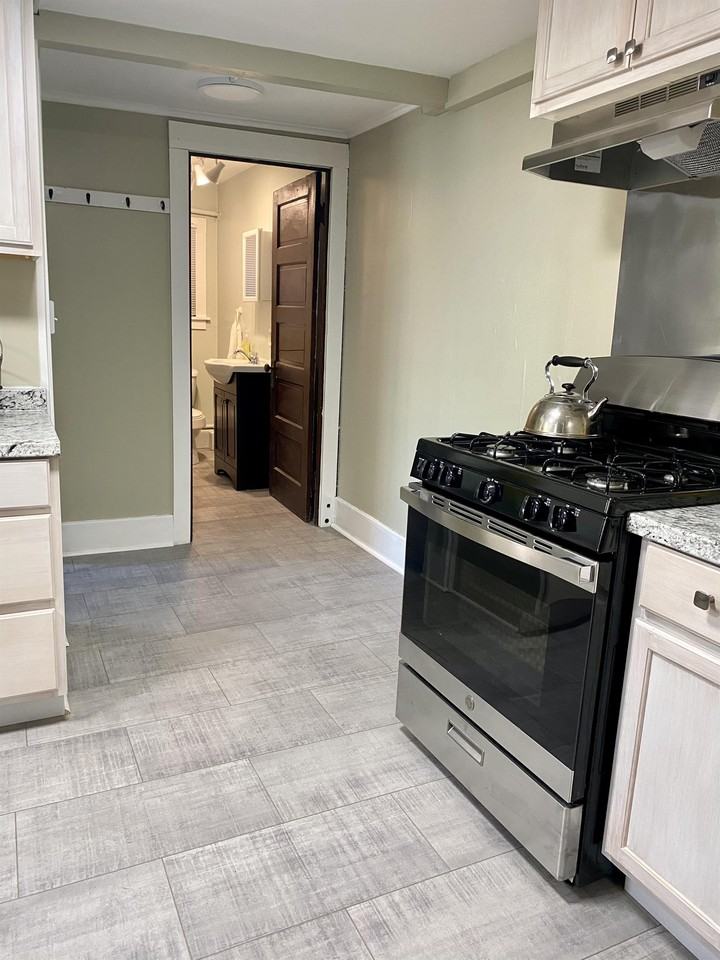 East Spencer Street - Photo 3 of 20