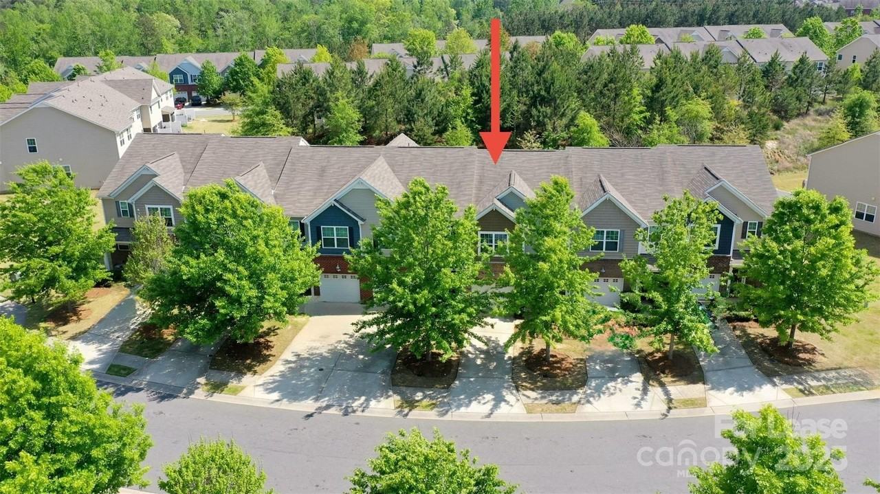 2752 Sawbridge Ln - Photo 3 of 25