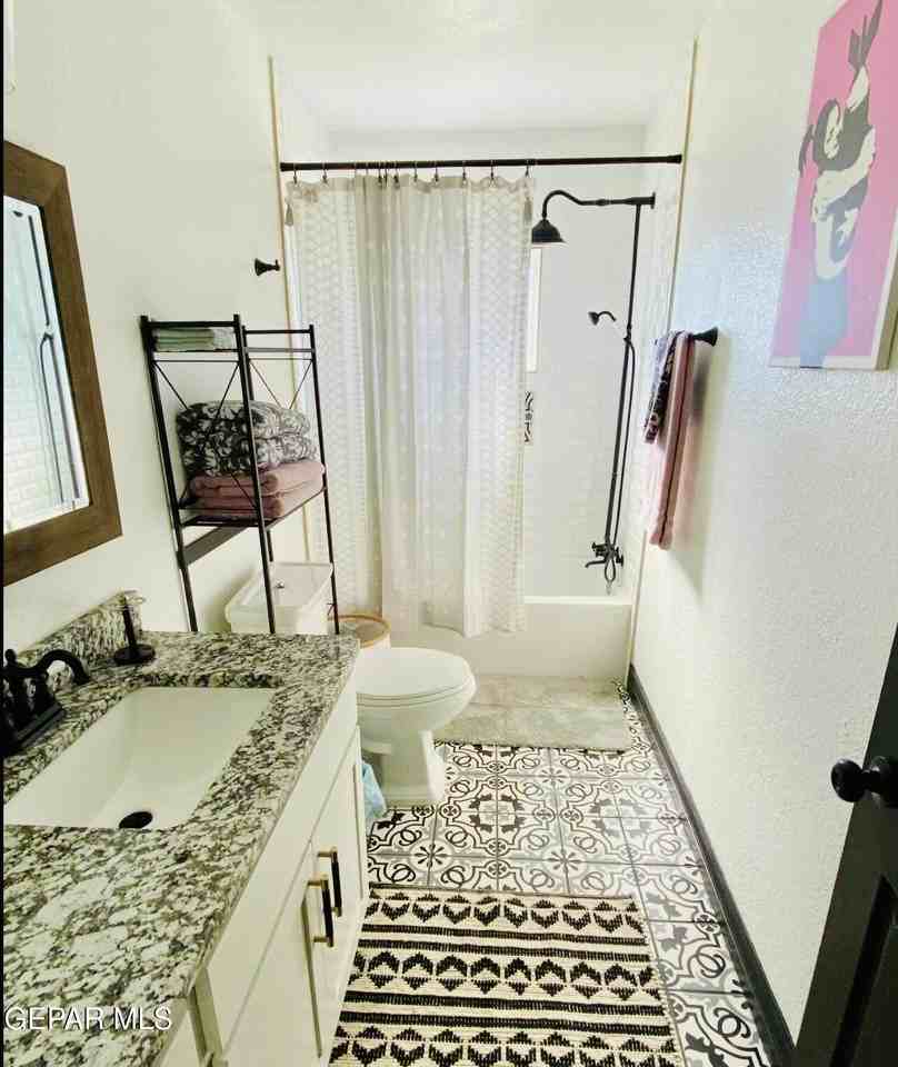 2624 Aurora Ave - Photo 5 of 19