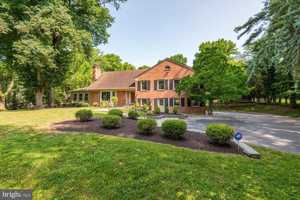 featured image of 10120 Chapel Rd