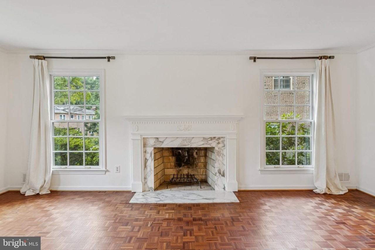 4033 41st St N - Photo 6 of 34