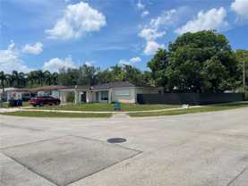 3301 Sw 20th Ct - Photo 1 of 1