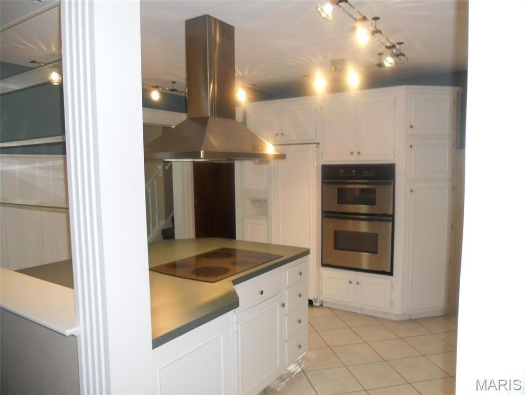 329 Nantucket Dr - Photo 5 of 10