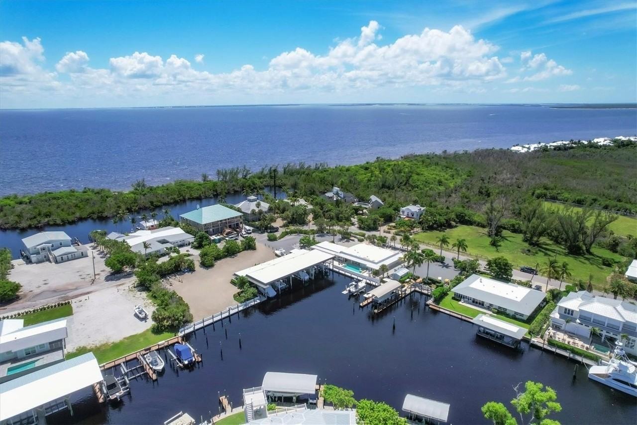 161 Damficare St - Photo 6 of 50