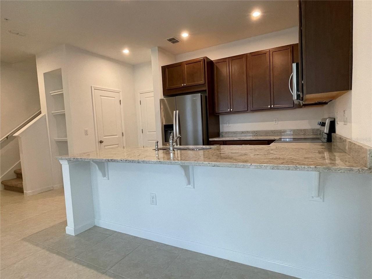 11945 Sunsail Ave - Photo 4 of 31