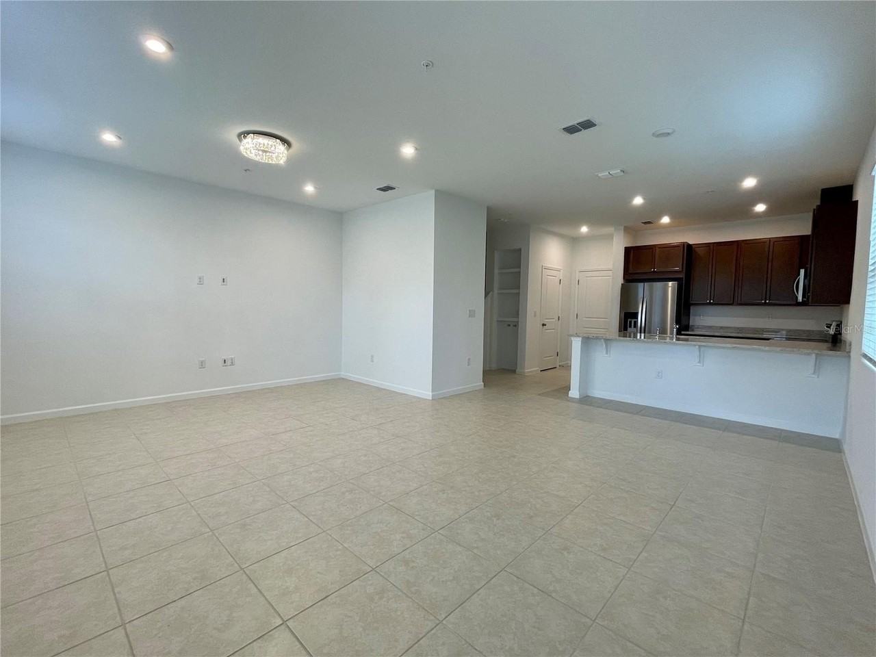 11945 Sunsail Ave - Photo 3 of 31