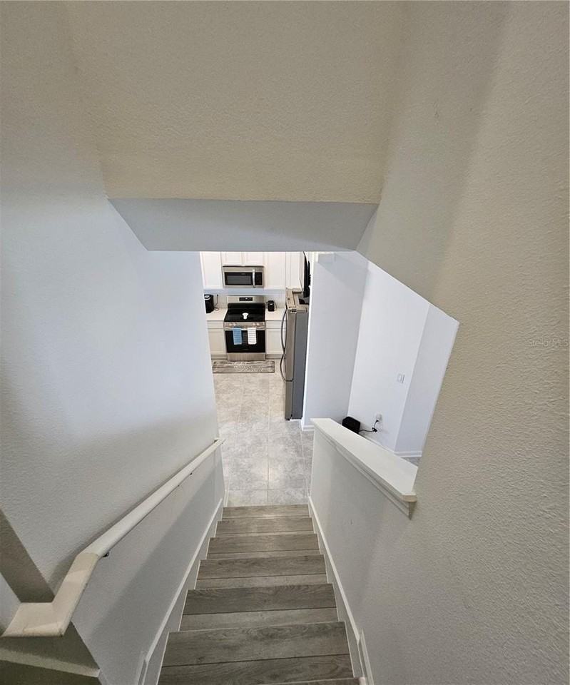 2436 Skyline Loop - Photo 5 of 18