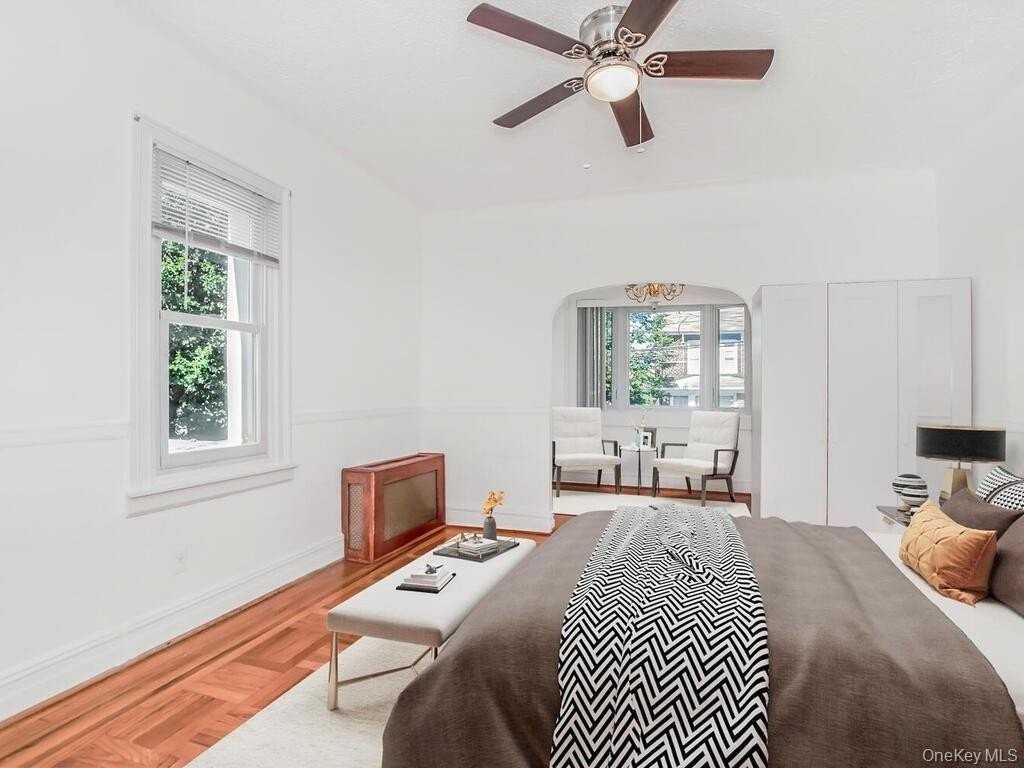 4312 Carpenter Ave - Photo 3 of 10