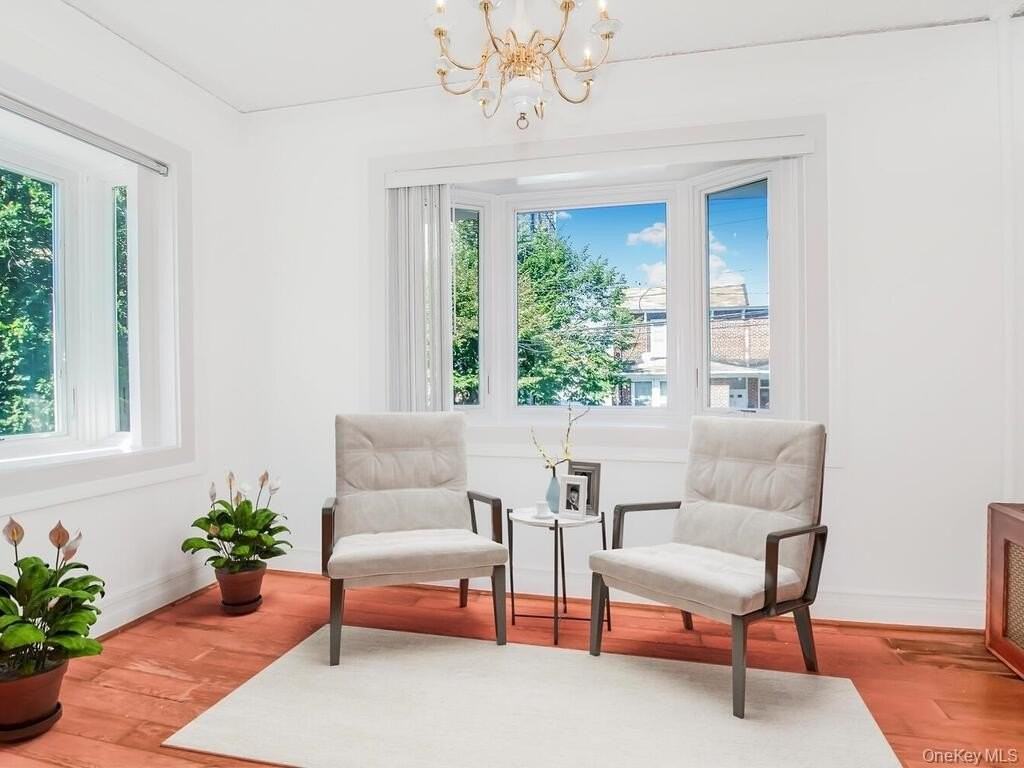 4312 Carpenter Ave - Photo 4 of 10