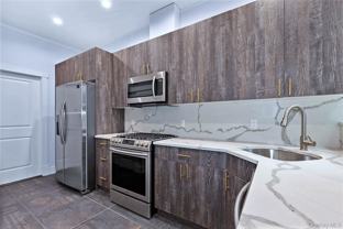 4854 46th St #2L - Photo 1 of 1