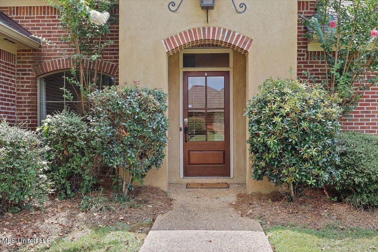 113 W Pinebrook Dr - Photo 2 of 28