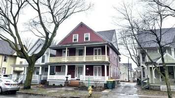 featured image of 193 Pearl St #3