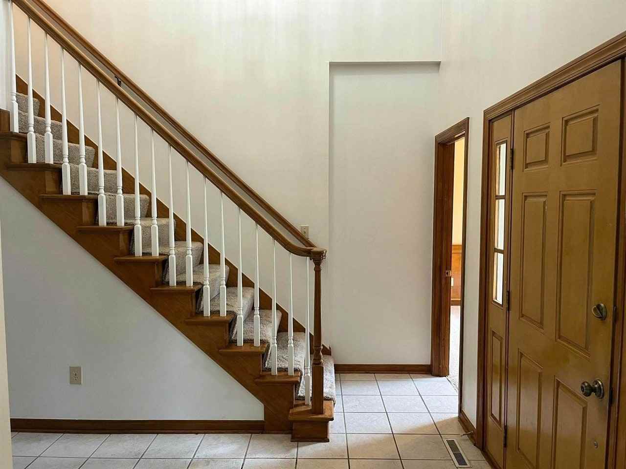 1156 Lake Pt - Photo 5 of 46