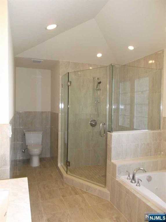 811 Edgewood Ln - Photo 7 of 18