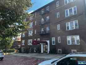 31 75th St Apt 2c - Photo 1 of 1