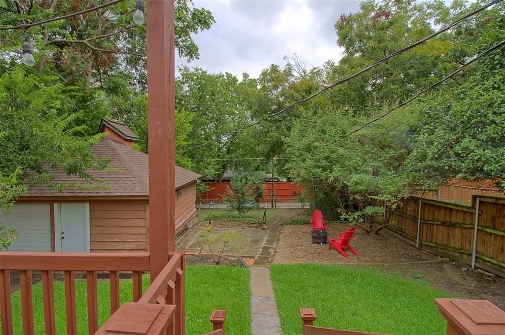 7010 Vivian Ave - Photo 2 of 23