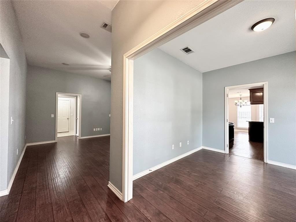 626 S Arizona Dr - Photo 2 of 21