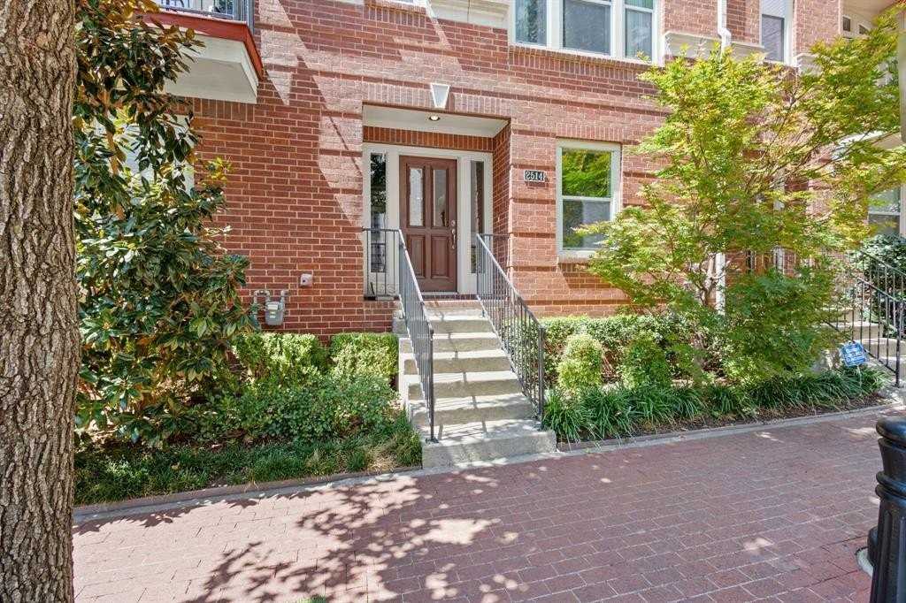 2514 Worthington St - Photo 3 of 19