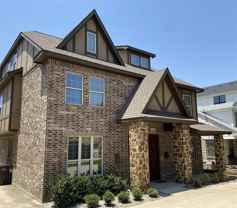 2724 Forest Park Blvd - Photo 1 of 1