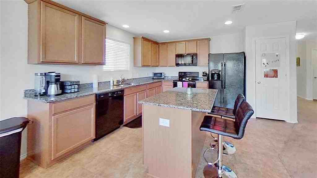 3108 Layla Creek Dr - Photo 4 of 15