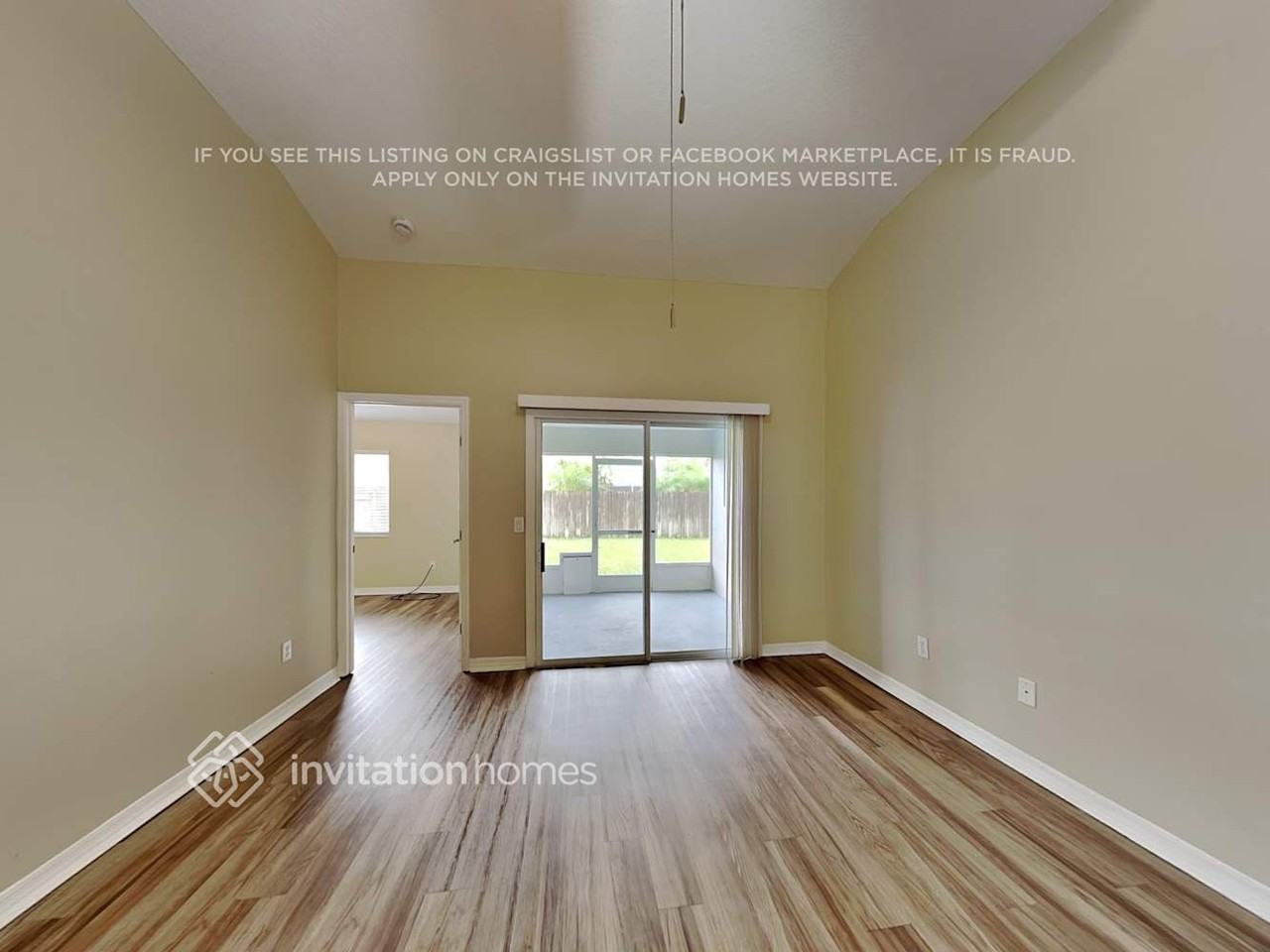 2521 Ventura Cir - Photo 3 of 18