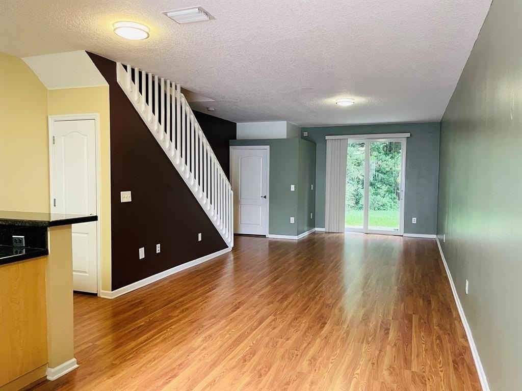 4854 Nw 58th Mnr - Photo 6 of 35