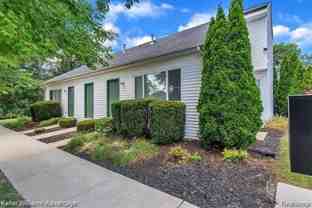 241 Lottie St - Photo 1 of 1