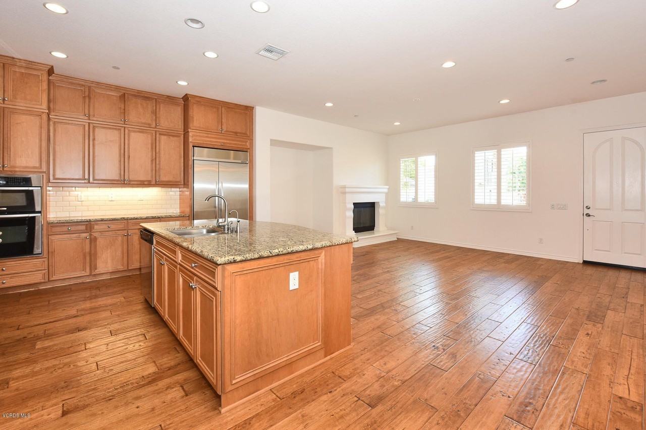 4103 Caribbean St - Photo 7 of 45