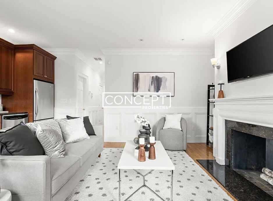 248 Beacon St #1B - Photo 3 of 11