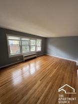 6719 N California Ave #1W - Photo 1 of 1