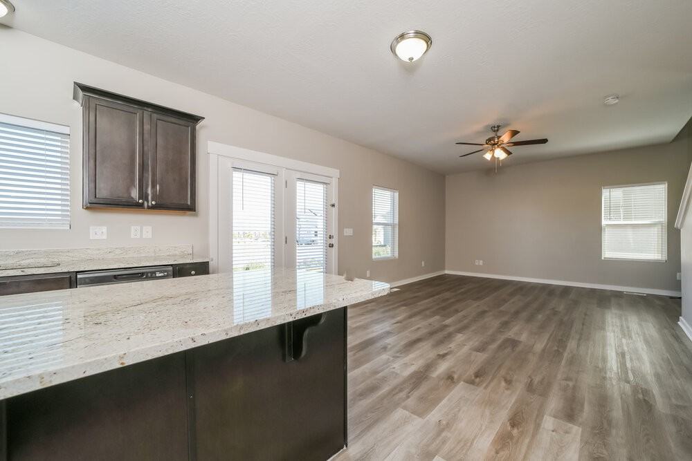 13079 S Shady Elm Ct - Photo 6 of 17