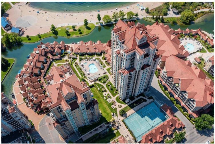 702 Sunset Drive - Photo 2 of 20