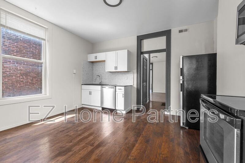 3148 Nebraska Ave #2F - Photo 7 of 16