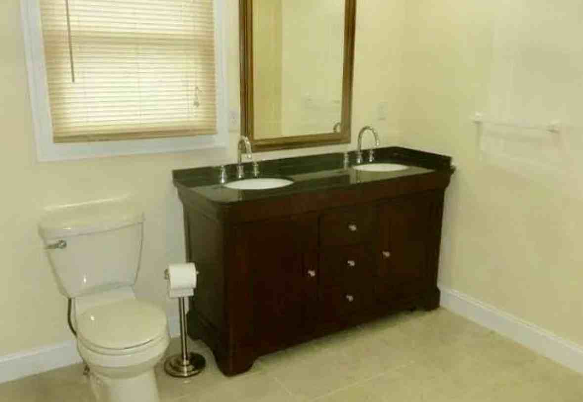 285 Bank St #2 - Photo 3 of 5