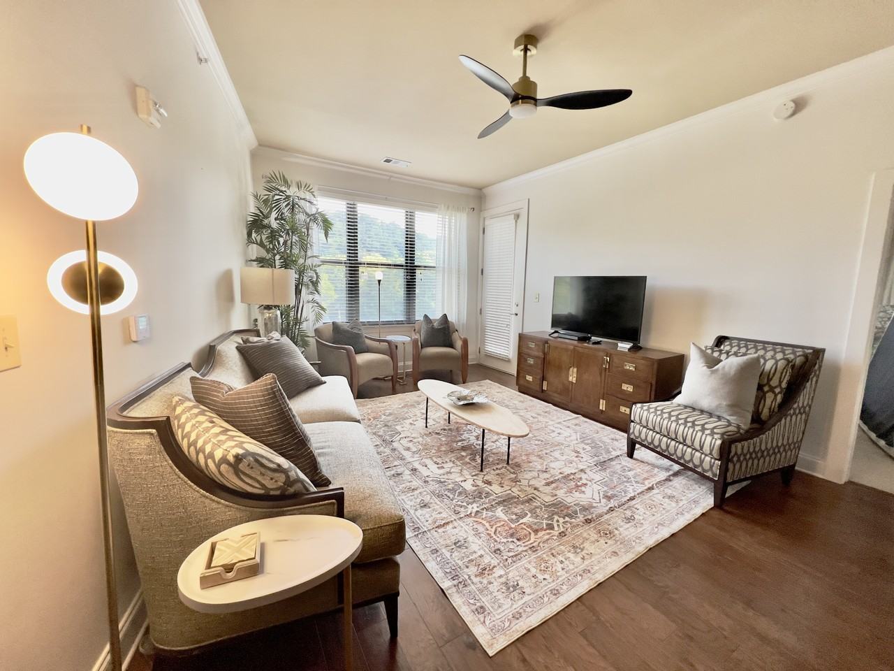 445 W Blount Ave #528 - Photo 2 of 25