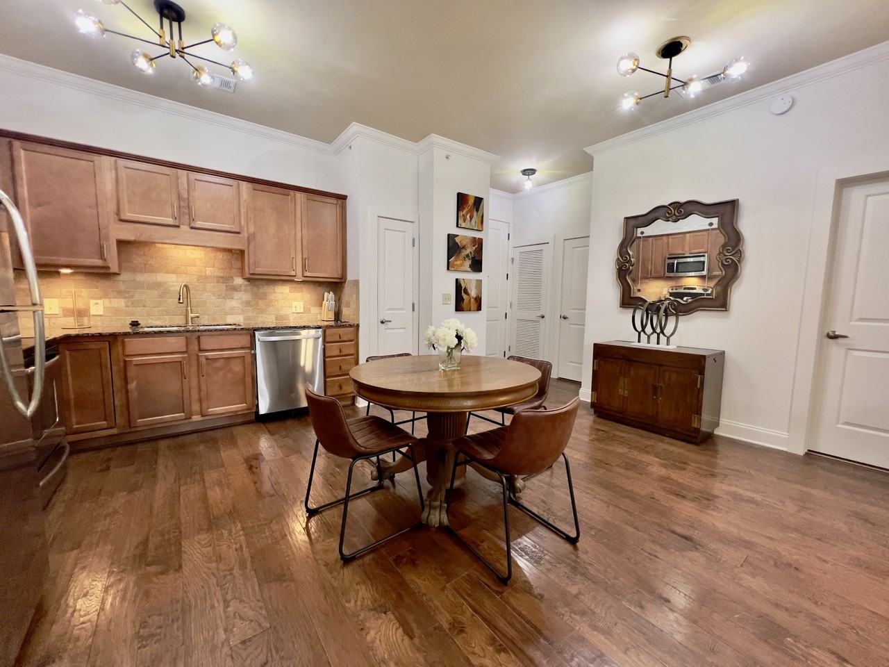 445 W Blount Ave #528 - Photo 7 of 25