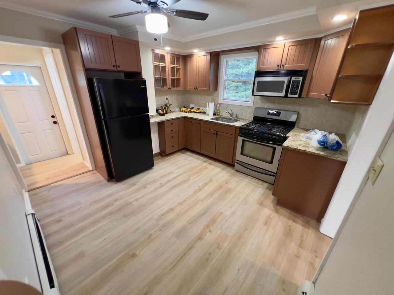 400 Main St #NA - Photo 2 of 18