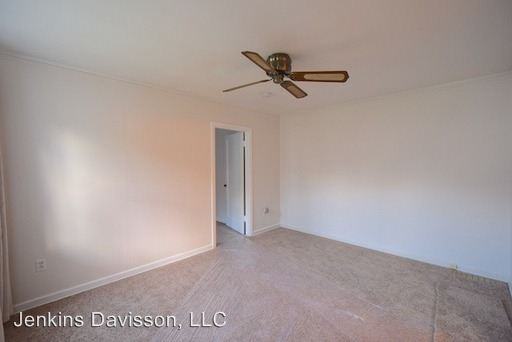 6403 Tompkins Ct - Photo 3 of 15