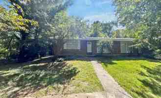 4218 Victory St #B - Photo 1 of 1