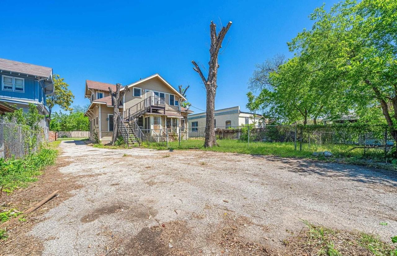 204 Mount Vernon Ct - Photo 4 of 6