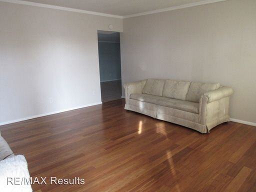 241 E Radburn St - Photo 3 of 30