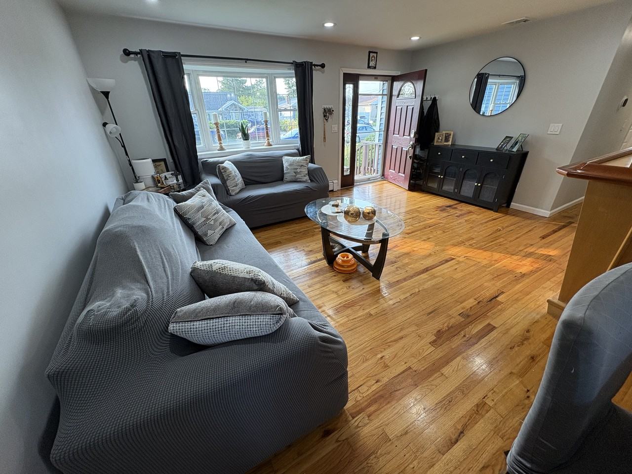 33 Maida Avenue - Photo 3 of 17