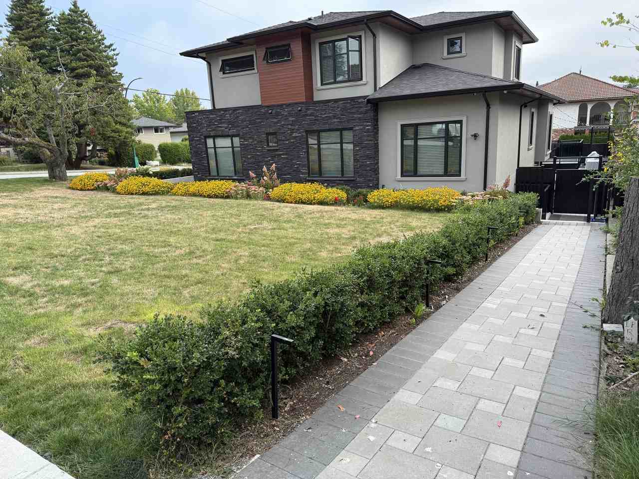 6118 Napier Street - Photo 3 of 14