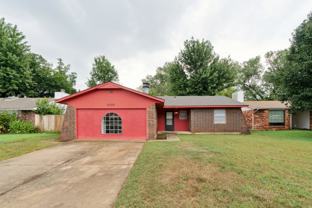 4302 N Shadybrook Dr - Photo 1 of 1
