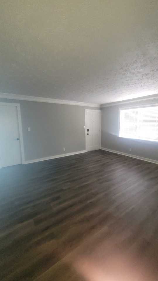 393 Stone Mountain St #H2 - Photo 6 of 10