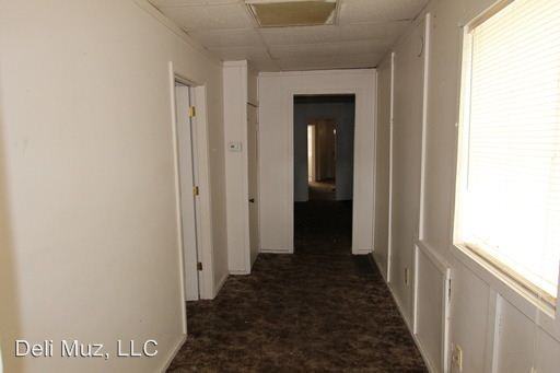 910 N First Ave - Photo 3 of 16