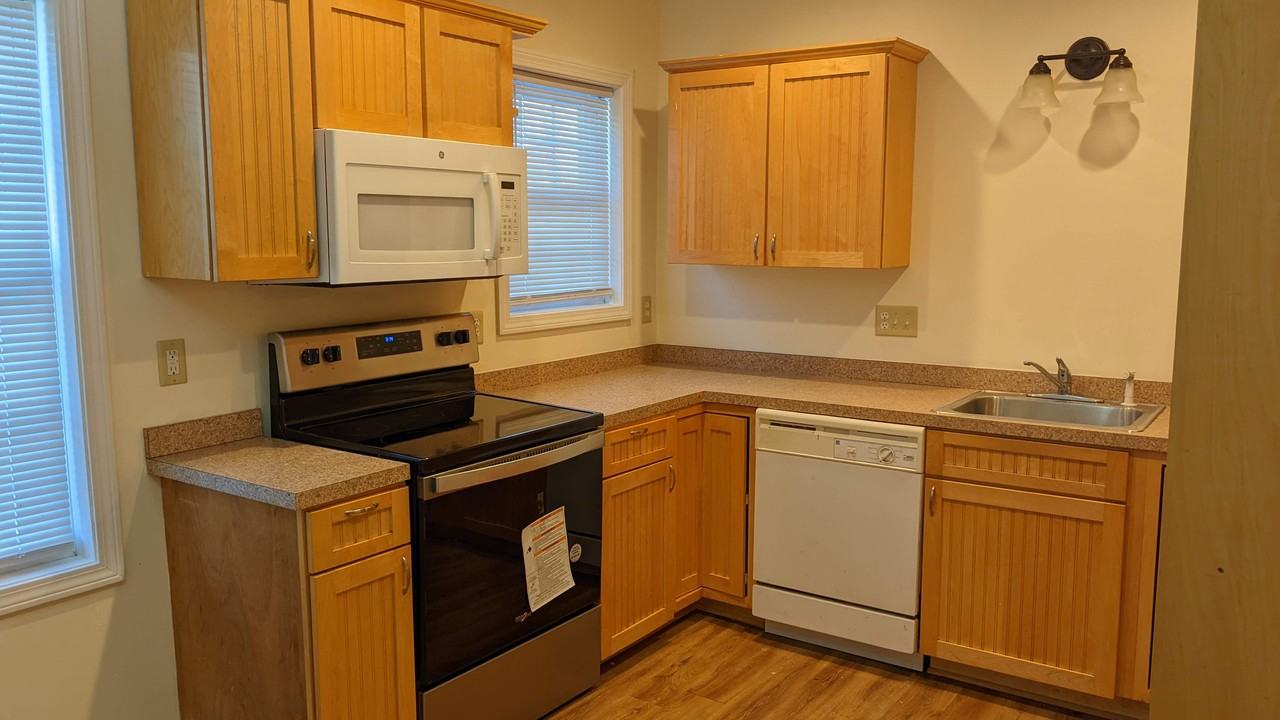 40 Winthrop Street #2 - Photo 2 of 7