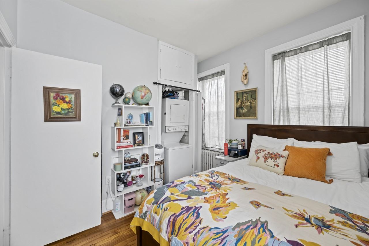 820 N Carolina Ave Se #2 - Photo 4 of 22